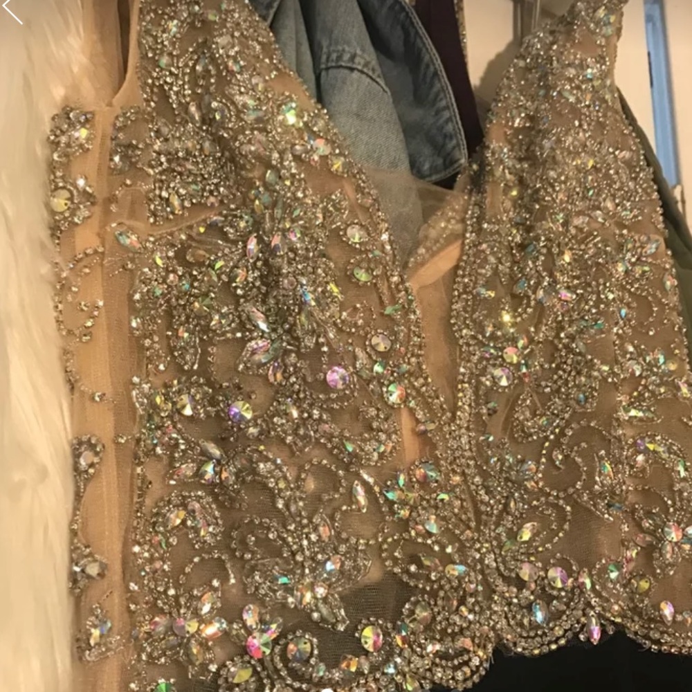 PROM DRESS - Picture 3 of 5